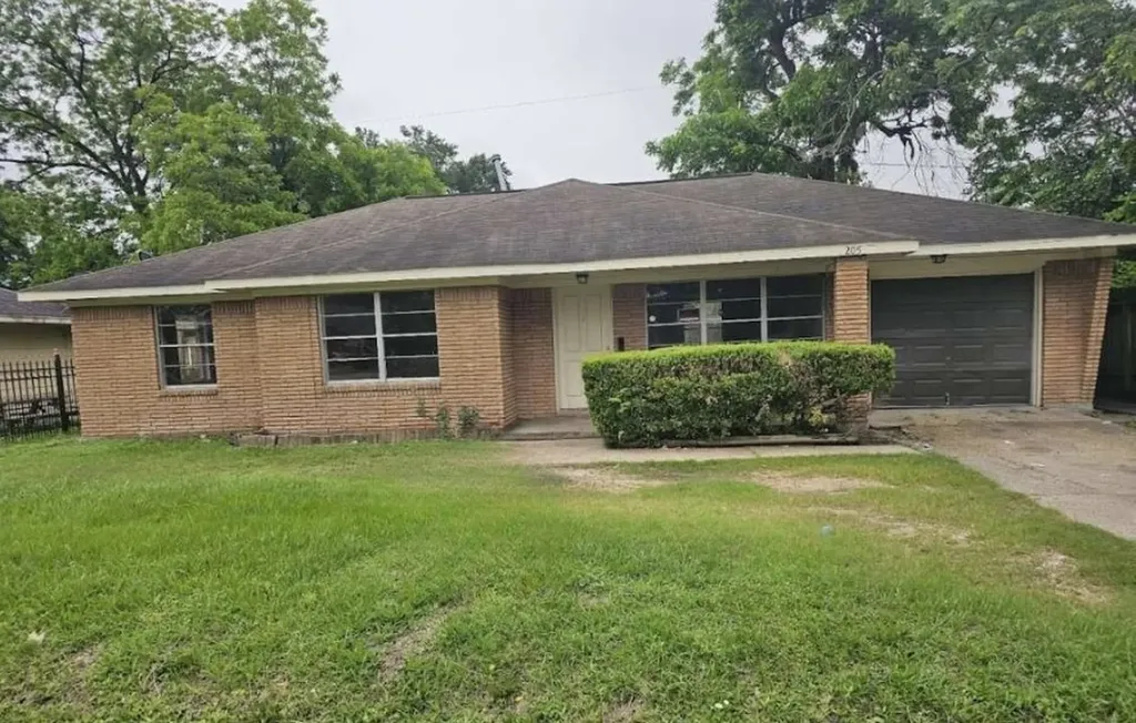 205 W Rittenhouse Street Houston TX 77076