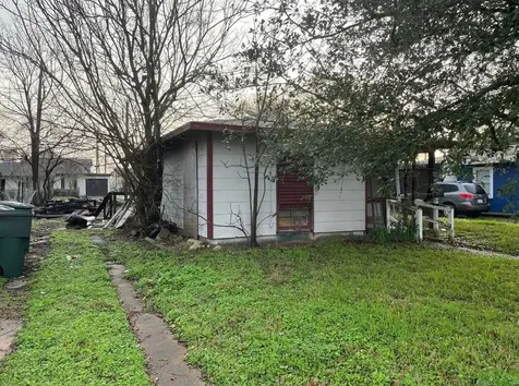 1116 Harris Way Galveston TX 77551