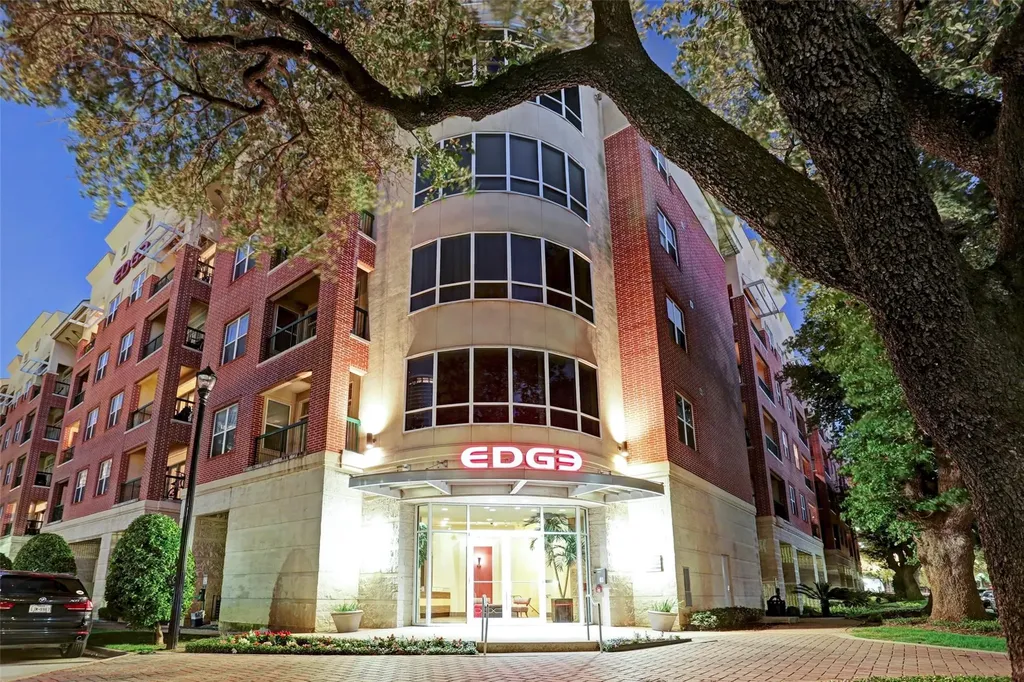 300 St Joseph Parkway 204 Houston TX 77002