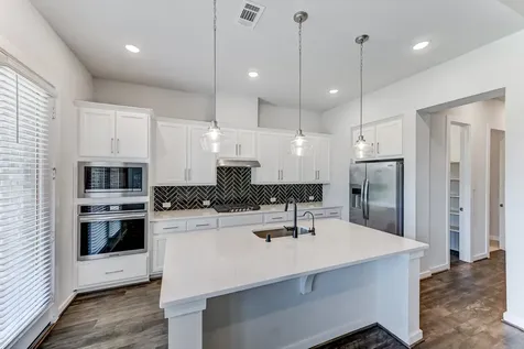 6570 Scarlet Pond Lane Fulshear TX 77441