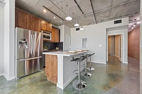 2000 Bagby Street 7414 Houston TX 77002