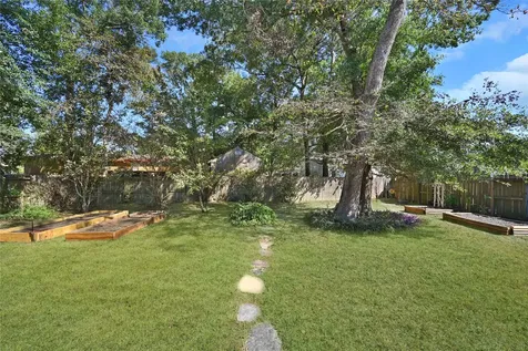 131 Kellyn Oaks Drive Conroe TX 77306