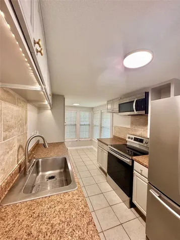 805 Tabor Street Houston TX 77009