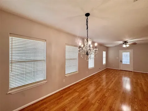 805 Tabor Street Houston TX 77009
