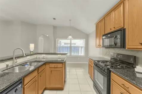 15951 W Bellefontaine Way Tomball TX 77377
