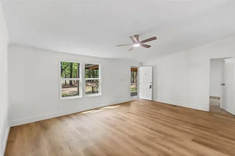 13488 Enchanted Cove Willis TX 77318