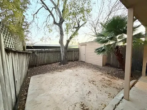 1917 Miramar Green Street 1917 Seabrook TX 77586