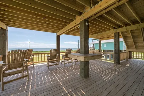 1960 Avenue I Port Bolivar TX 77650