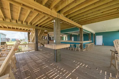 1960 Avenue I Port Bolivar TX 77650