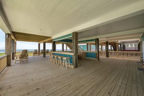 1960 Avenue I Port Bolivar TX 77650