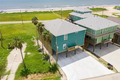 1960 Avenue I Port Bolivar TX 77650
