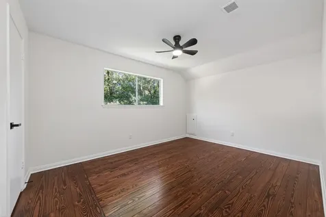5323 Olympia Fields Lane Houston TX 77069