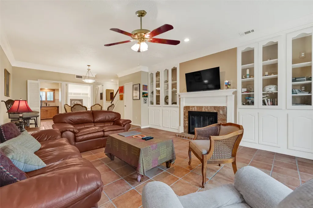5901 Woodway Place Court Houston TX 77057