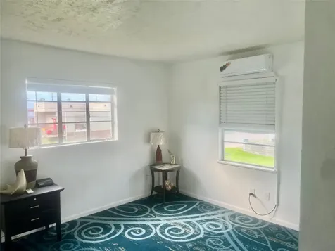 6004 Avenue T Galveston TX 77551