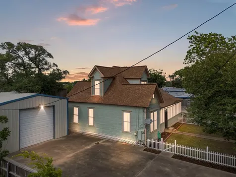 260 Fisher Street Matagorda TX 77414