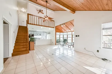 200 Fountain Lake 132 Livingston TX 77351