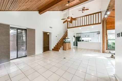 200 Fountain Lake 132 Livingston TX 77351