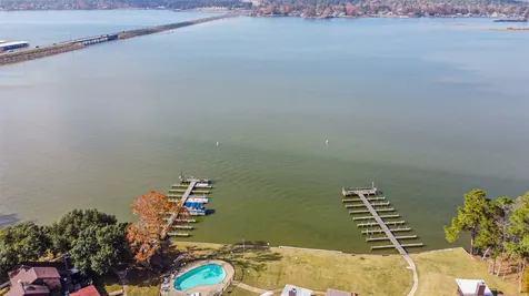 200 Fountain Lake 132 Livingston TX 77351