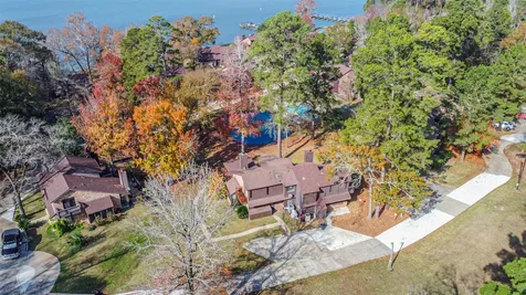 200 Fountain Lake 132 Livingston TX 77351