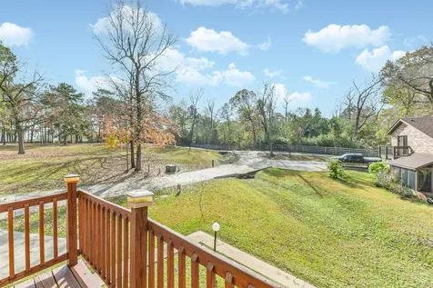 200 Fountain Lake 132 Livingston TX 77351