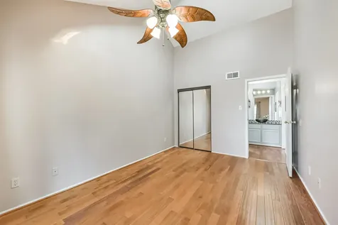 200 Fountain Lake 132 Livingston TX 77351