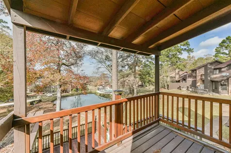 200 Fountain Lake 132 Livingston TX 77351