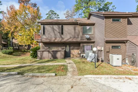 200 Fountain Lake 132 Livingston TX 77351
