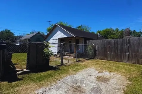 1462 Wall Street Beaumont TX 77701
