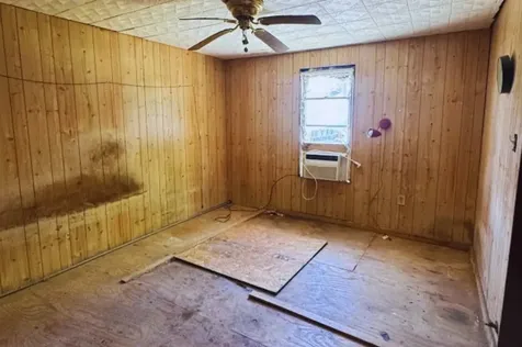 1462 Wall Street Beaumont TX 77701