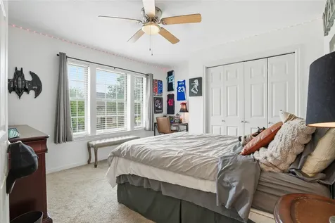 1501 W Castlewood Avenue Friendswood TX 77546