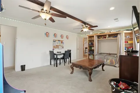1501 W Castlewood Avenue Friendswood TX 77546