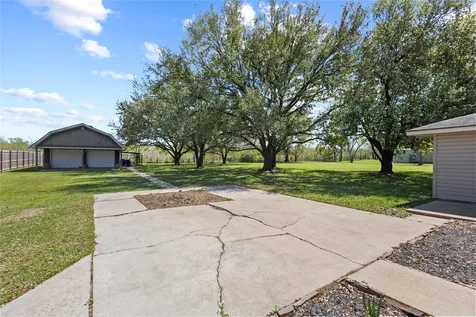 11546 Davidson Road Beaumont TX 77705