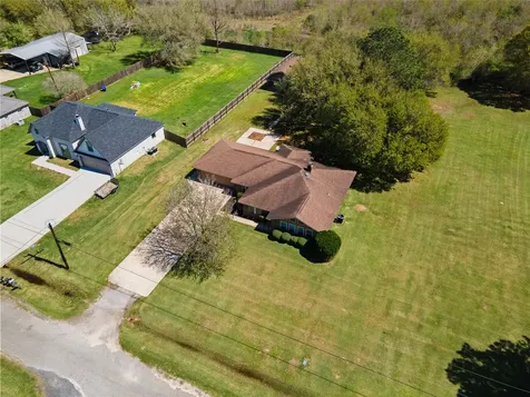 11546 Davidson Road Beaumont TX 77705