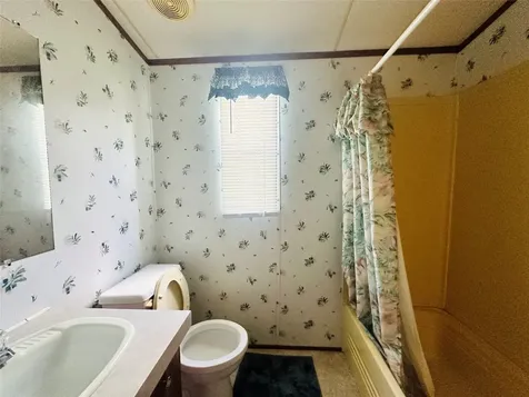 9012 Spruce Street Hitchcock TX 77563