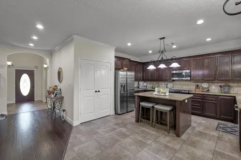 9766 Twin Shores Drive Willis TX 77318