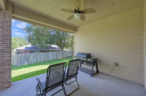 9766 Twin Shores Drive Willis TX 77318