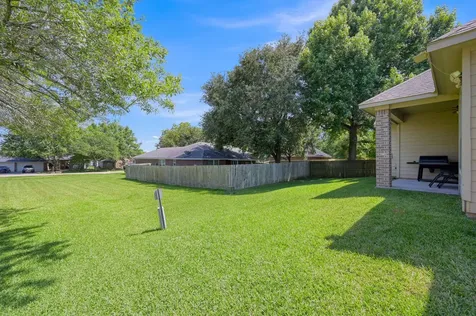 9766 Twin Shores Drive Willis TX 77318