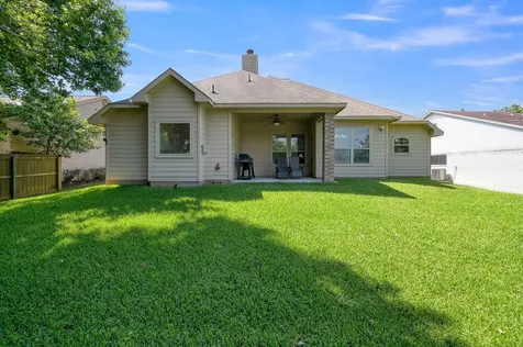 9766 Twin Shores Drive Willis TX 77318