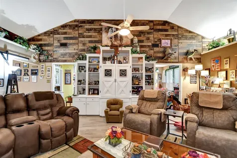 24677 Fm 2090 Road Splendora TX 77372