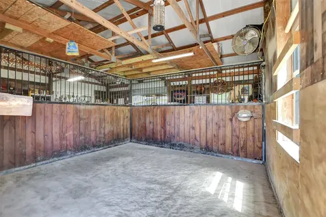 24677 Fm 2090 Road Splendora TX 77372