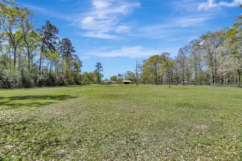 24677 Fm 2090 Road Splendora TX 77372