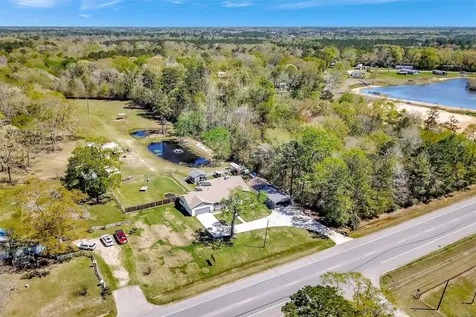24677 Fm 2090 Road Splendora TX 77372