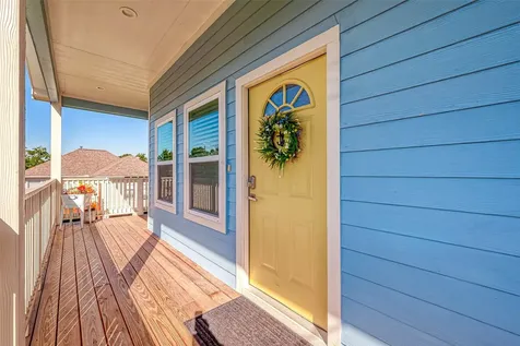 108 Bay Oaks Drive La Porte TX 77571
