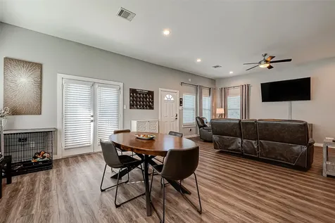 108 Bay Oaks Drive La Porte TX 77571