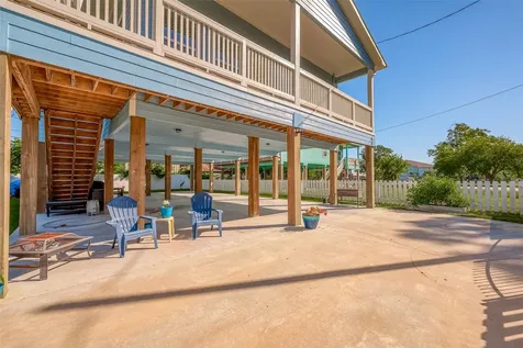 108 Bay Oaks Drive La Porte TX 77571