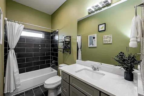 108 Bay Oaks Drive La Porte TX 77571