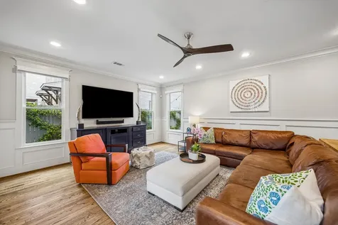 335 W 23rd Street Houston TX 77008