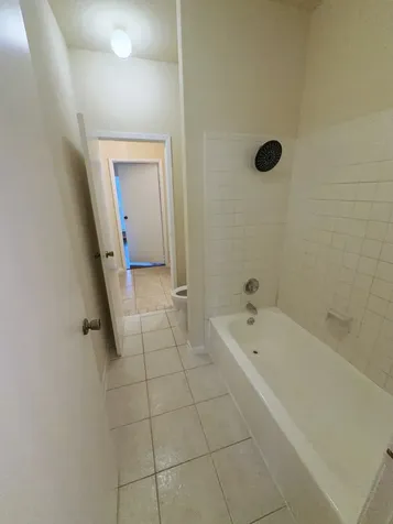 6666 Harbor Town Drive B305 Houston TX 77036
