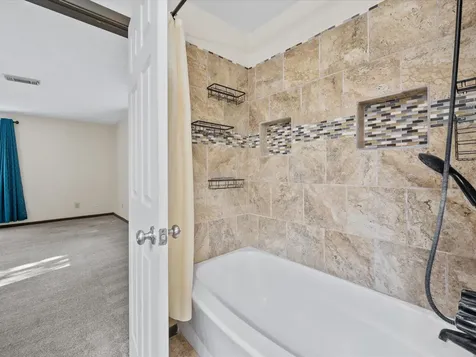 2004 Northshore Drive Conroe TX 77304