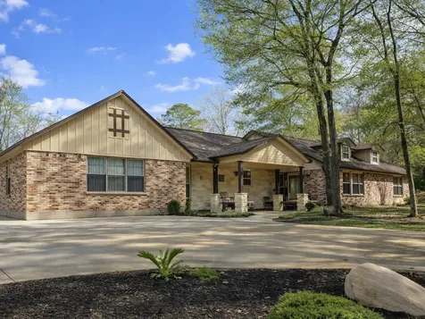 2004 Northshore Drive Conroe TX 77304